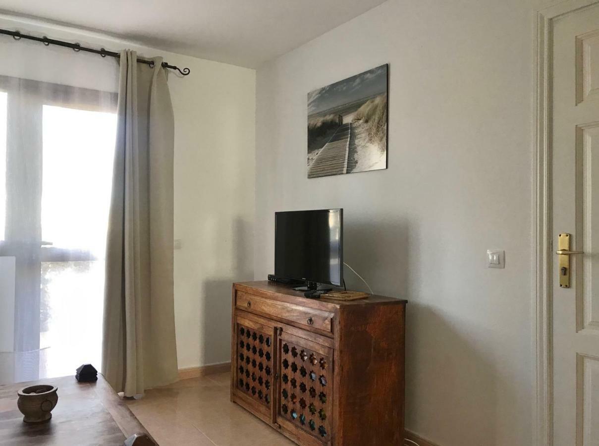 My Pretty Home - Lovely And Spacious Surrounded By Tropical Gardens - Private Covered And Uncovered Terrace - Pool - Parking - Free Fibre Optic Internet Коралео Екстериор снимка